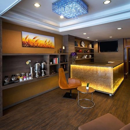 Ton Aor Place Hotel Bangkok Exterior photo