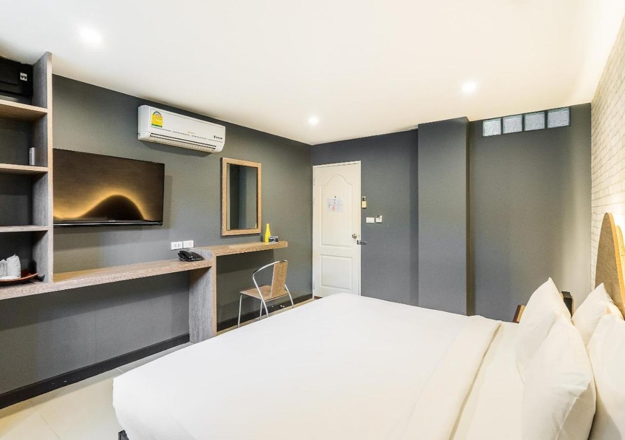 Ton Aor Place Hotel Bangkok Exterior photo