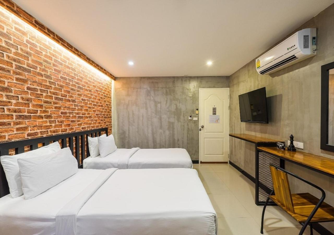 Ton Aor Place Hotel Bangkok Exterior photo